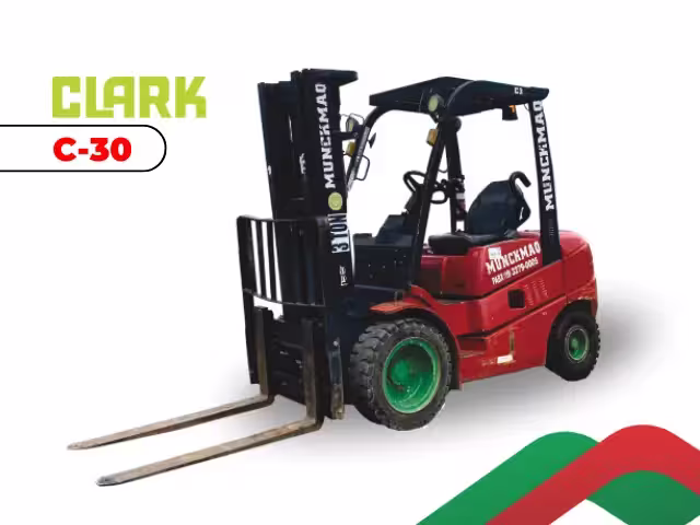 Empilhadeira Clark C-30 para locação em Catalão-GO — capacidade 3 toneladas a diesel